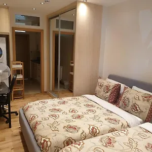 Apartamento Luxury 1min Walk From Underground, With Free Parking Free Wifi Londres