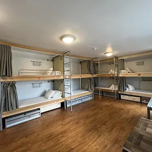 Hostal St Christopher's - Canal París